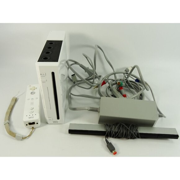 Wii Lot Console with Cords Sensor Bar One Remote Controller Working RVL-001 - Picture 1 of 2